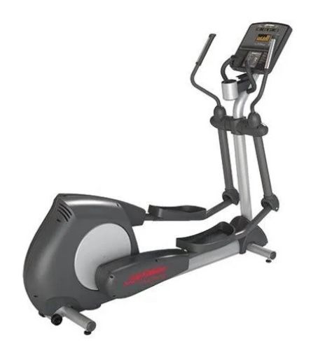 For Sale: Life Fitness Club Series Elliptical Cross Trainer - $785 (Upper East Side)