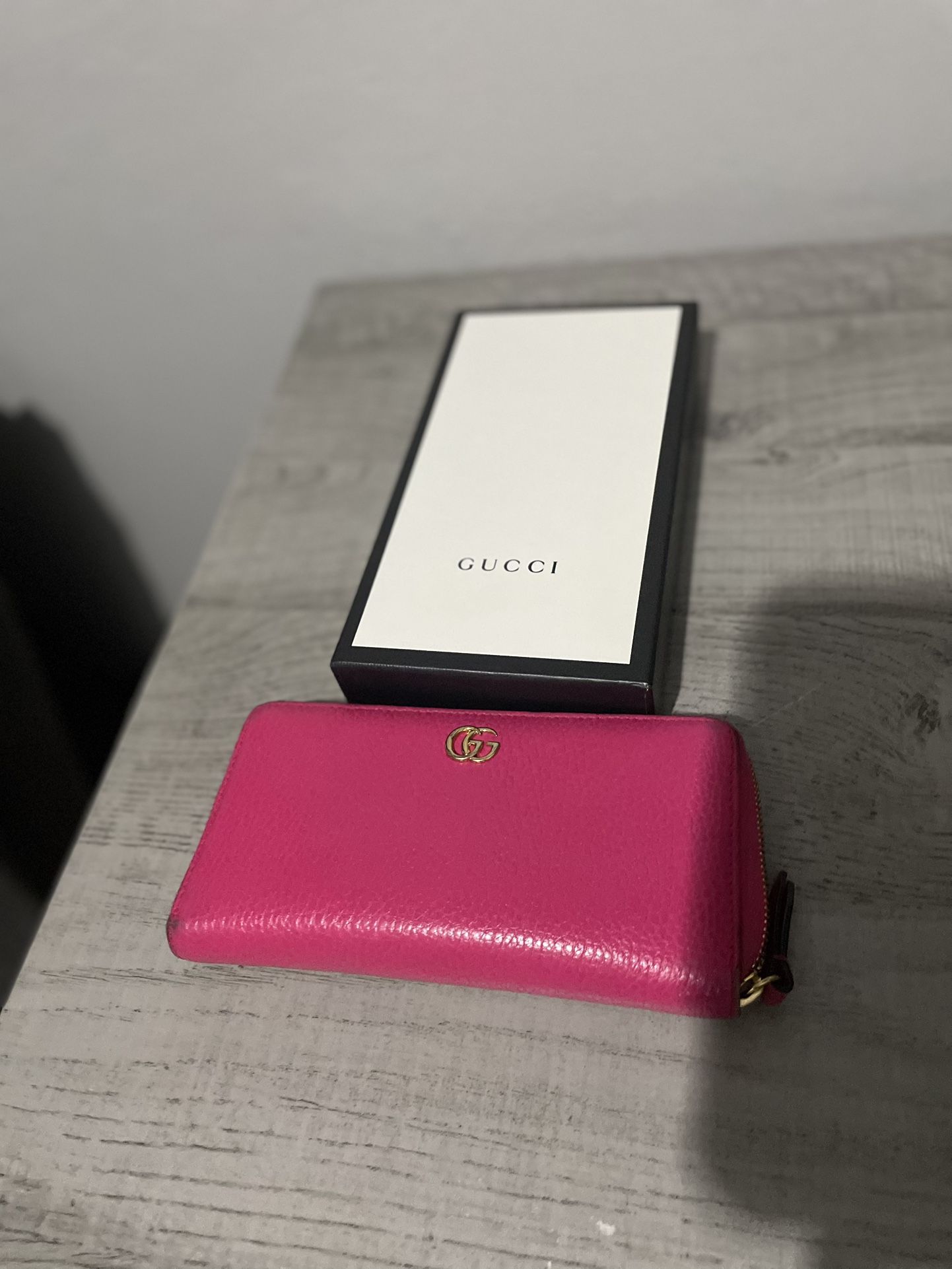 Authentic Gucci GG Marmont fuchsia zip around wallet