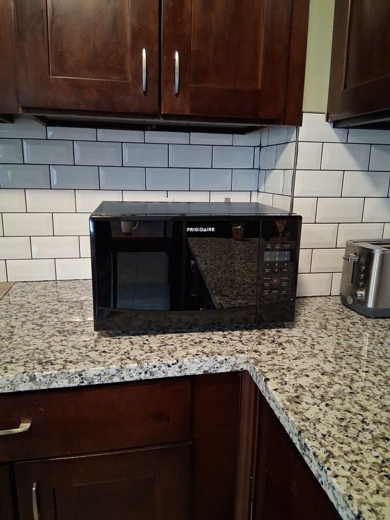 Frigidaire Microwave