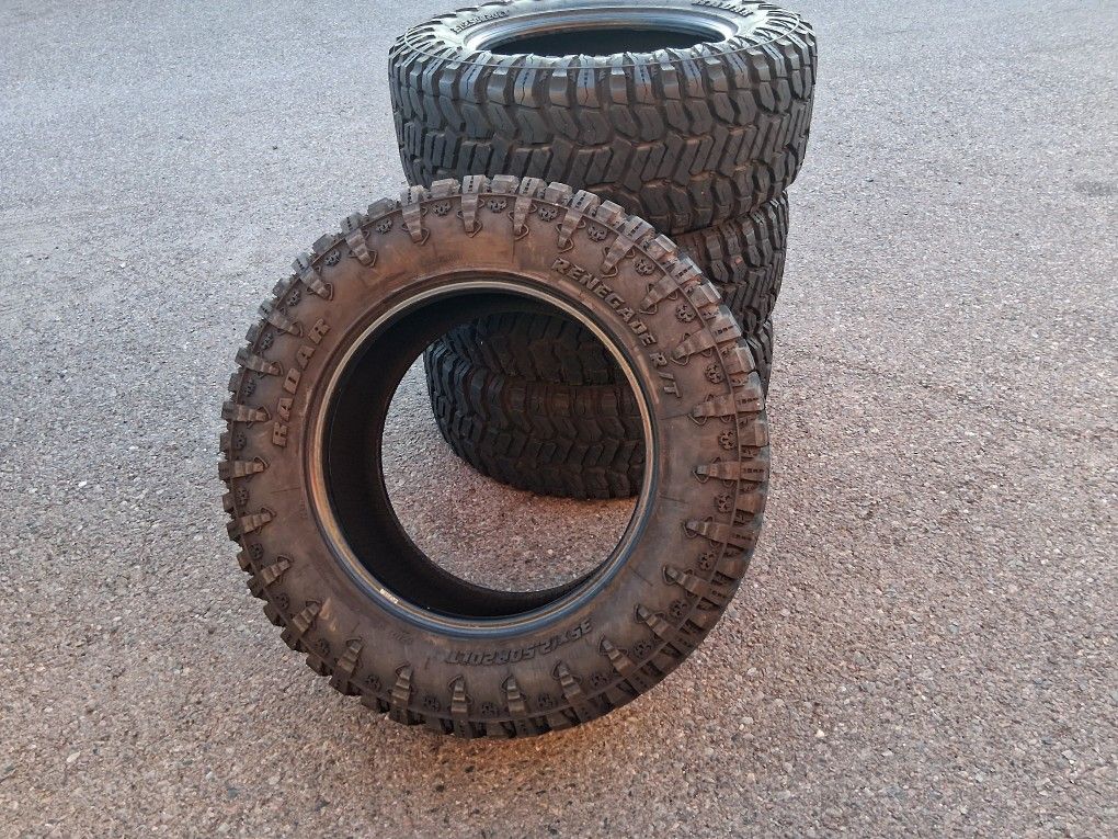 2023 ONLY TIRES LT 35X12.50/R20 RADAR RENEGADE R/T 99 % $ 650