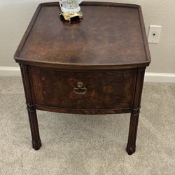 End Table / Night Stand