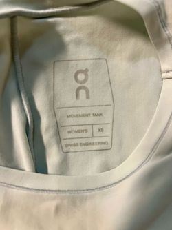 On Running Women's White Athletic Tank Top XS