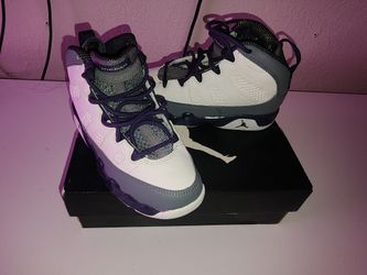 Girls JORDAN 9 retro