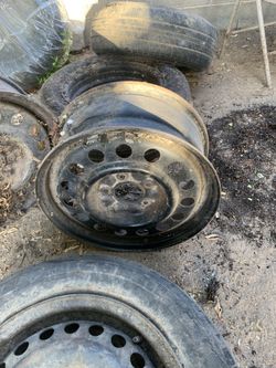 Chevrolet Impala Steel Rims 5 Lugs