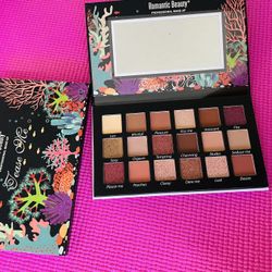 New Eyeshadow Pallet $4