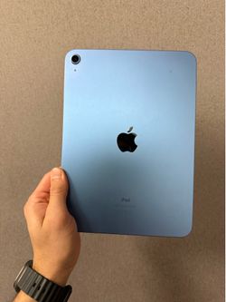 Apple iPad 10th Gen - Blue 64Gb