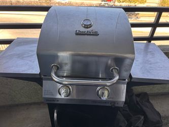 Char-broil grill with propane tank