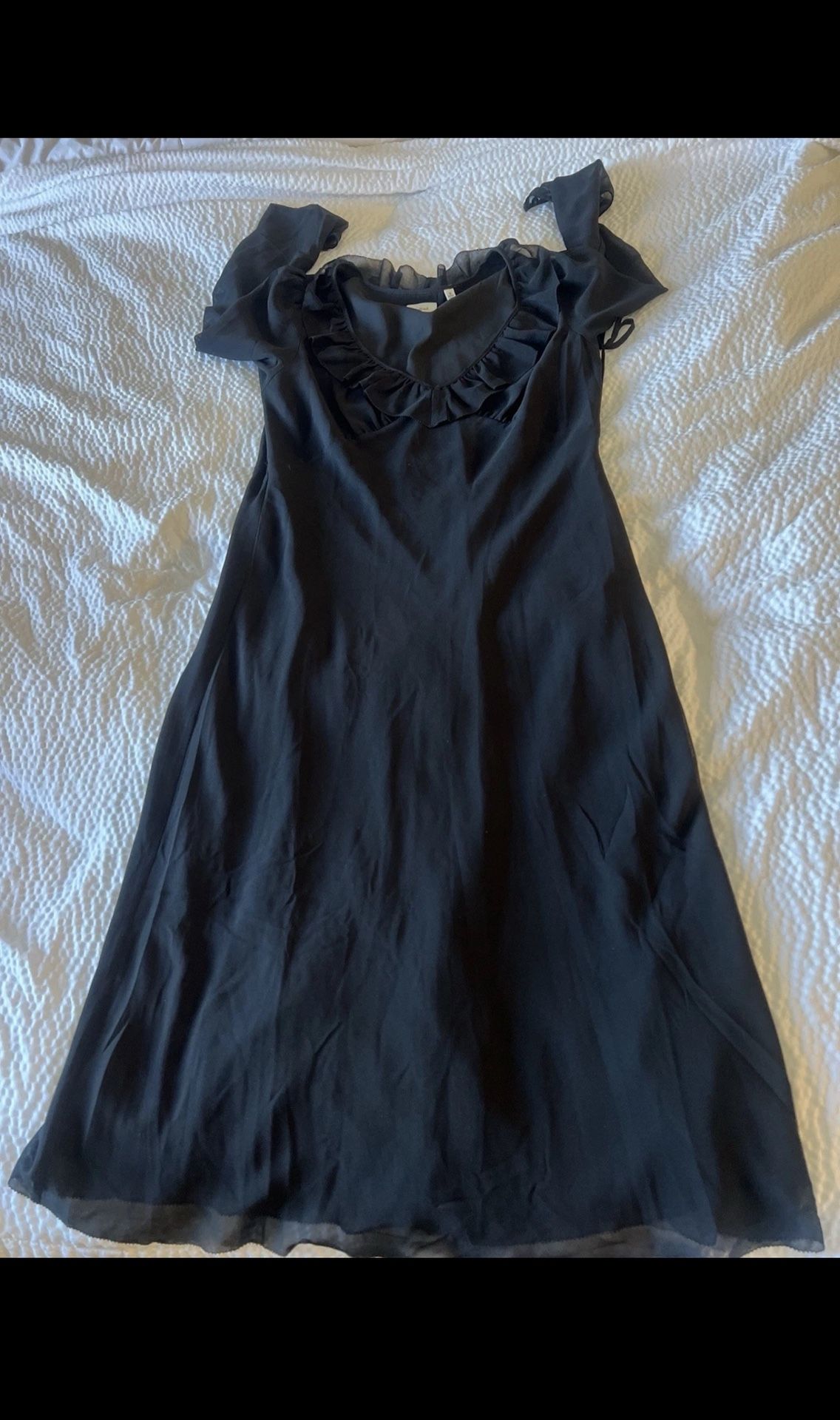 Description Title: Aritzia Wilfred Etienne Dress Black - Size Medium -