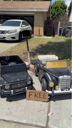 kids play cars