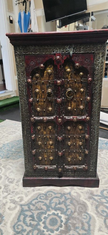 Antique Indian Almirah/mandir Cabinet