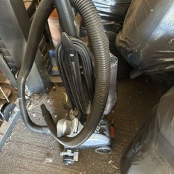 Kirby vacuum Gen 16? W/shampoo Kit