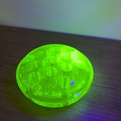 Vintage Uranium Glass Flower Frogger Ring 