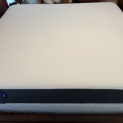 King Size mattress - Casper Brand