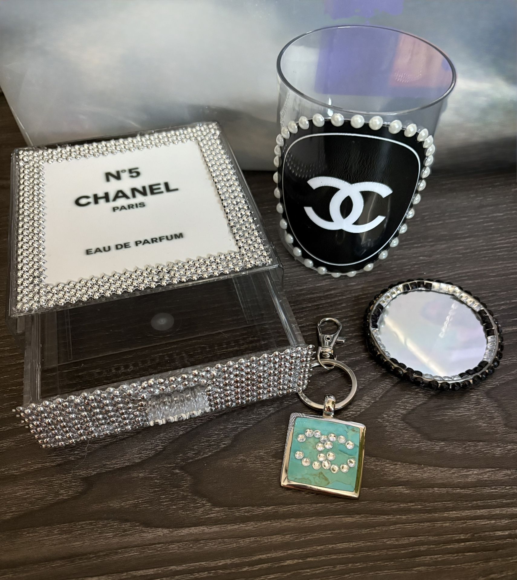 Makeup Holder Set $10