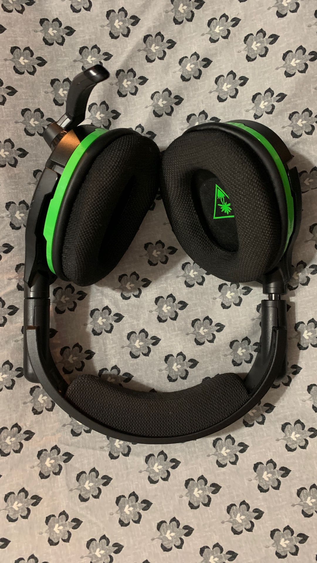 Turtle Beach Headsets 600 wireless stealth for Xbox One