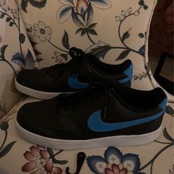 Nike Shoes Blue Black And White Size 10