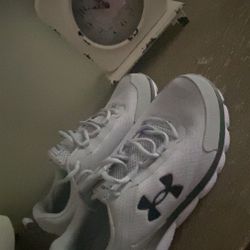 Under Armour Men's Charged Assert 9