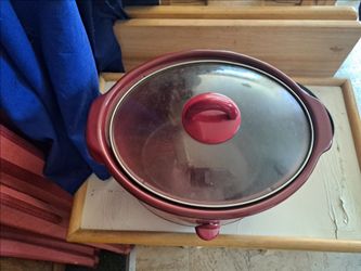 Slow cooker