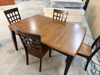 Dining Table 4 Chairs 