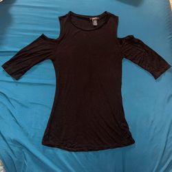 Women's/Junior's Rue 21 Cold Off Shoulder Solid Black Blouse,  Size XSmall