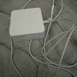 Macbook AC Adapter