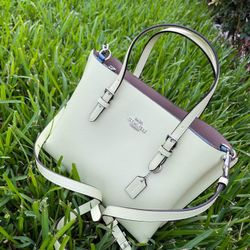 Coach Mollie Tote 25