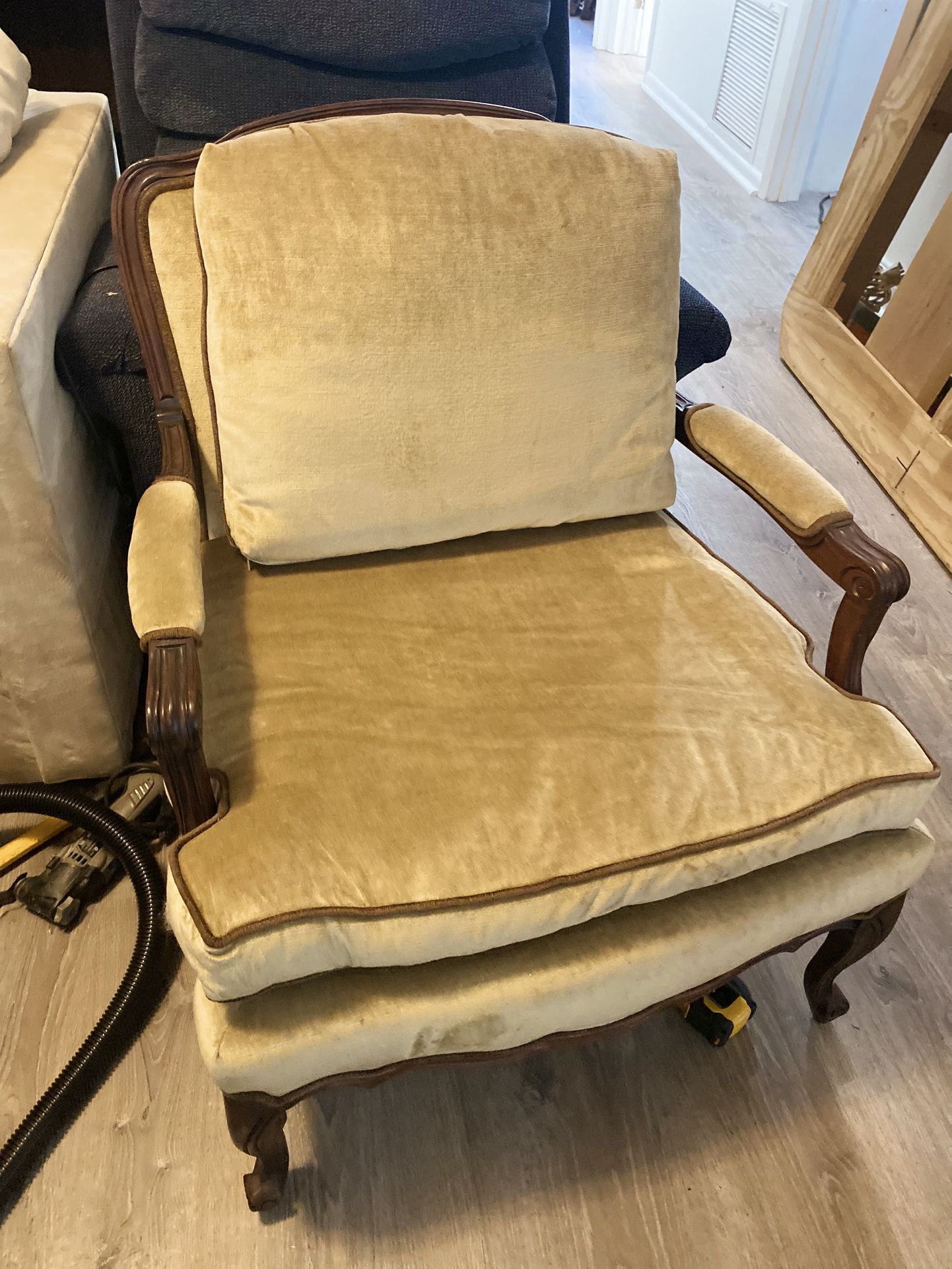 Single Sofa Chair