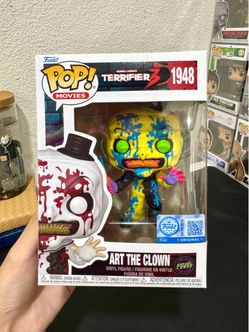 [Rare] Terrifier: Art the Clown funko pop Blacklight CHASE variant brand new!! horror Limited Edition