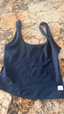 Vuori black tank top. size S