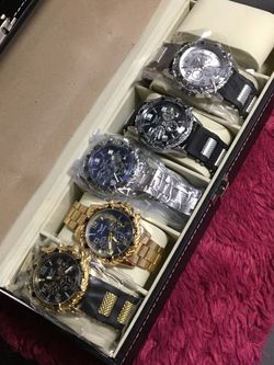 VENDÓ RELOJES DE MUY BUENA CALIDAD SI NO LE GUSTA UNO SE LLEVA EL OTRO