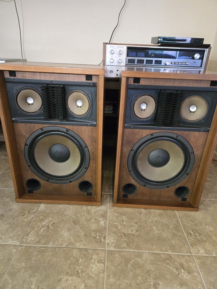 Sansui SP-2500 Speakers