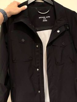 Men’s Michael Kors Black Rain Jacket (Medium) – Like New