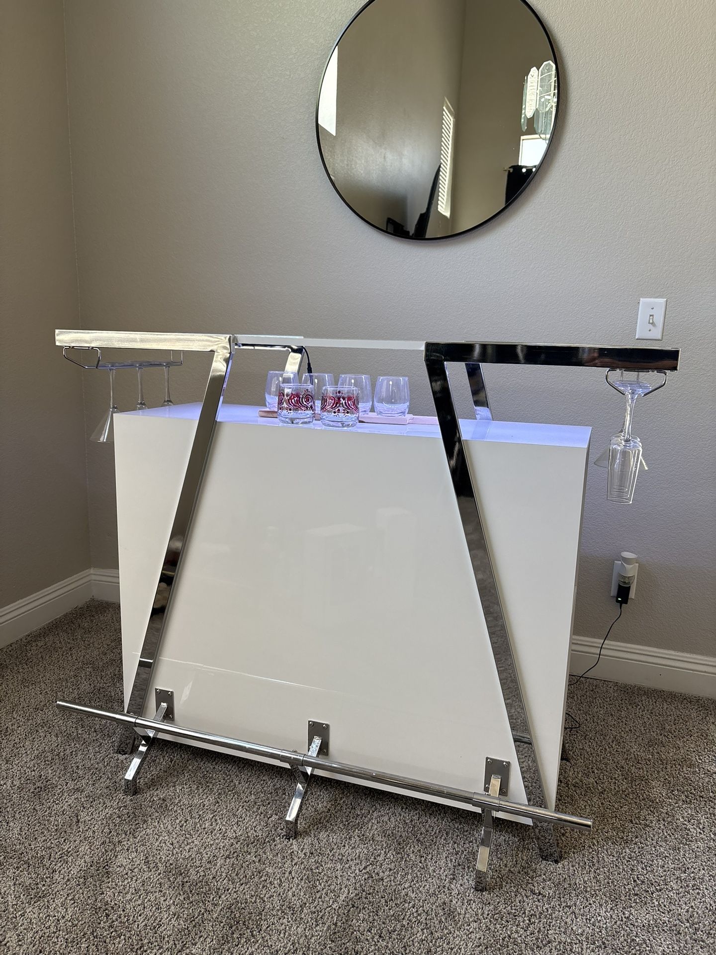 Bar With Mirror