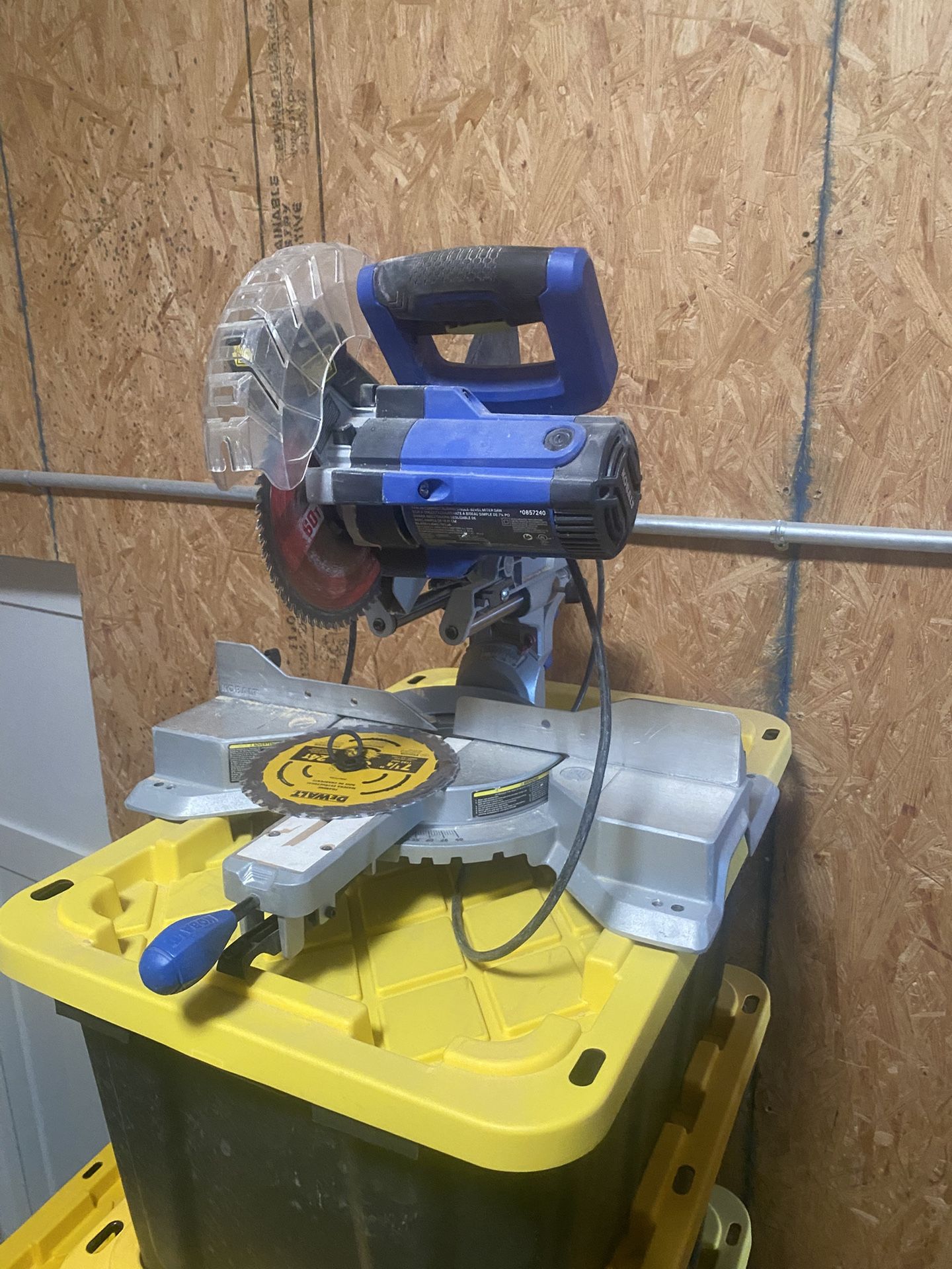 Kobalt Compact Sliding Bevel Mitre Saw 7-1/4”