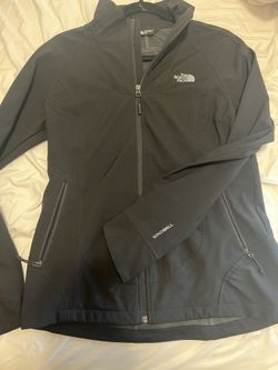North Face Women’s Jacket “windwall”