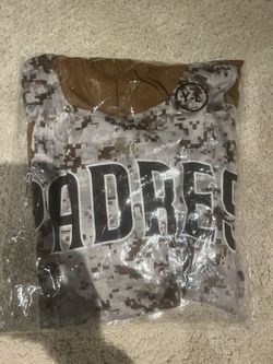 Padres Military Hoodie camo (size YL)