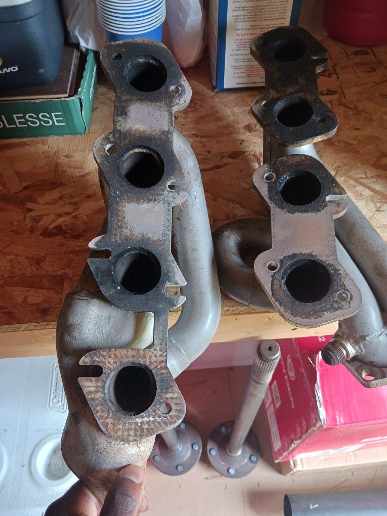 Stock 03 Mustang GT exhaust