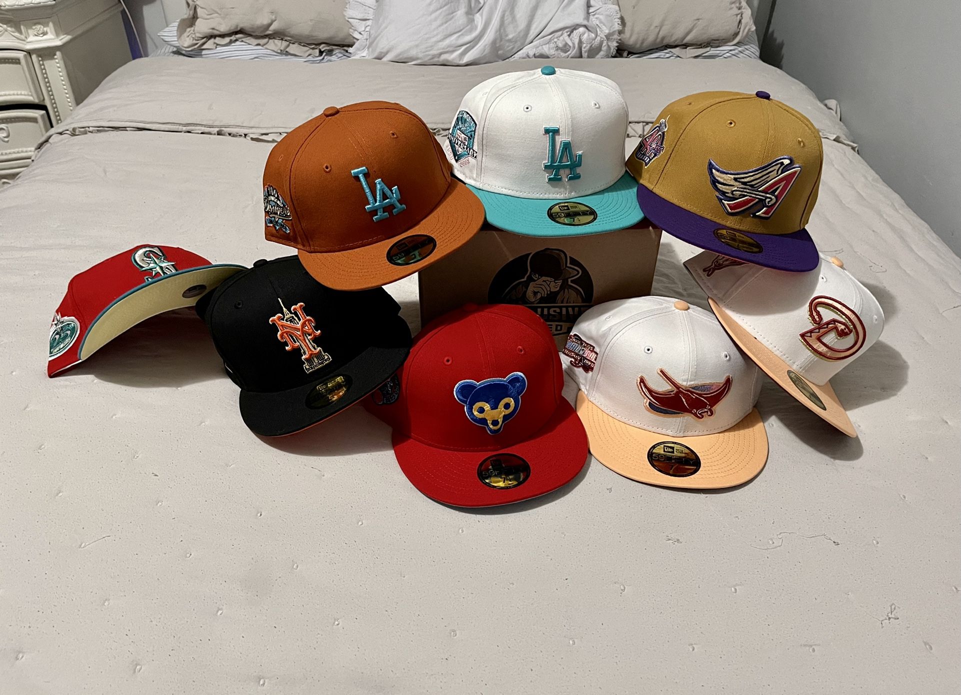 Exclusive Fitted Hats 71/4