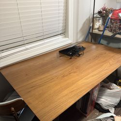 Dining Room Table & 4 Chairs