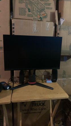 144hz Monitor With Logitech Speakers 