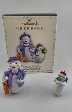 Hallmark Halloween Keepsake Ornament 2005 Grandma Tillie & Willie