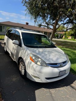 2008 Toyota Sienna