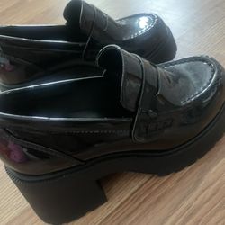 BLACK PLATFORM LOAFERS