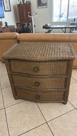 Wicker/Rattan   3-Drawer Dresser