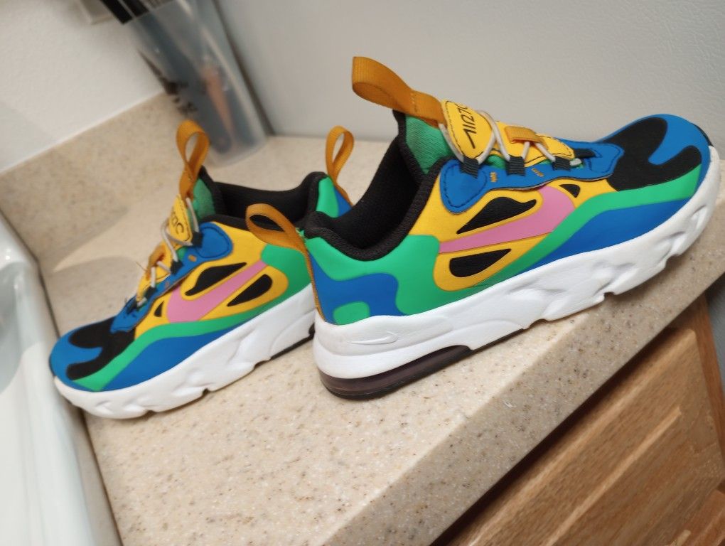 Nike 270 React Flamingos