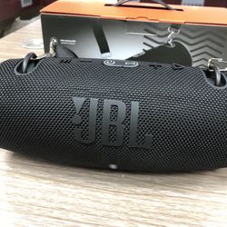  JBL Xtreme 3 Portable Bluetooth Speaker – Powerful Bass, Waterproof, with Carry Strap (Black & Red)