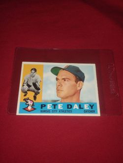 Vintage Old 1960 Pete Daley Baseball Card - Topps #108 - in very good condition