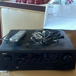 Denon AV Surround Receiver AVR-587