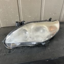 2011-2013 Toyota Corolla OEM Driver Side Headlight