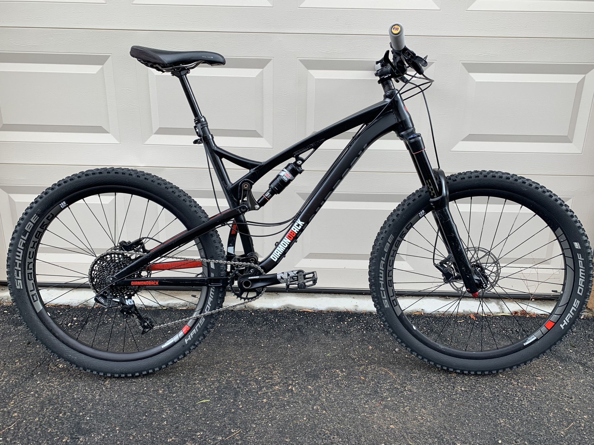 Diamondback Release 1 w/ KS Lev Dropper Post for Sale in Henderson, NV